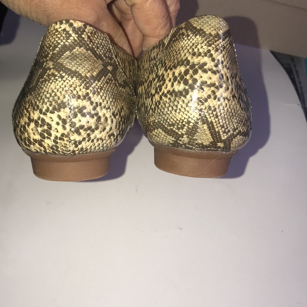 NIB Women’s BOLO Flats - Picture 5 of 8
